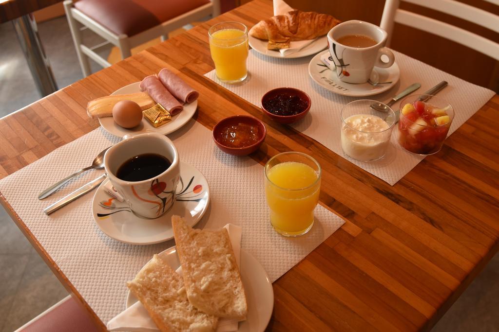 Hotel Continental فييرزو المظهر الخارجي الصورة